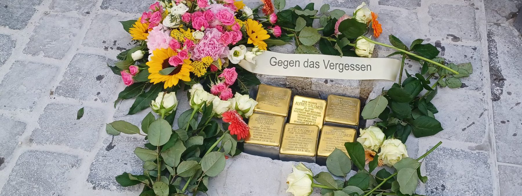Stolpersteine für die Familie Salomon im Steinweg 56
